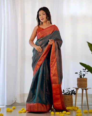 Pure Kanjivaram Silk Saree Weaved With Copper Zari