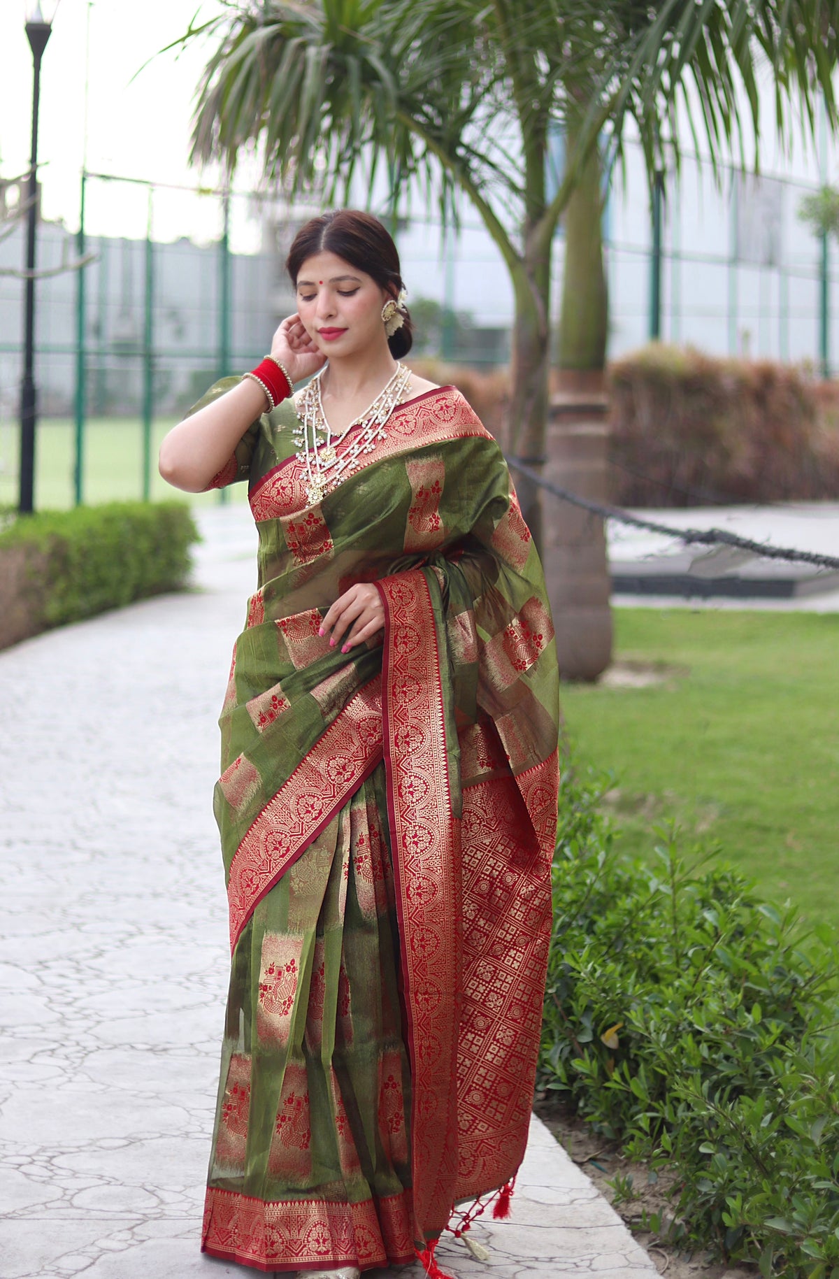 Elevate Your Ethnic Wardrobe with Soft Kanjeevaram Silk Sarees – Sareeko